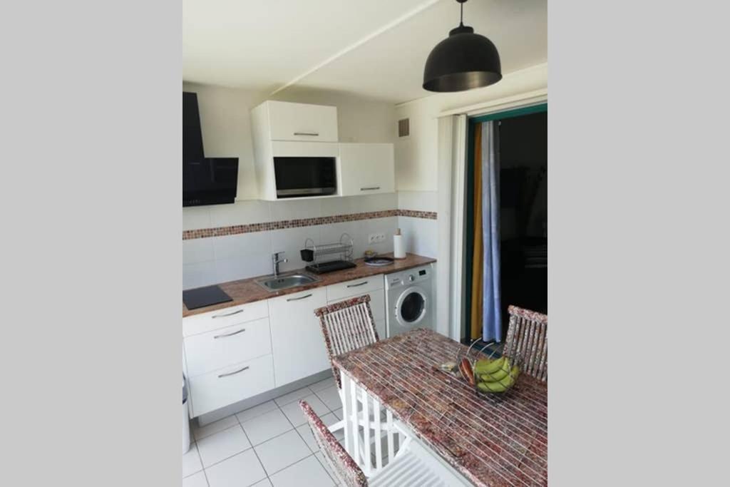 Les Touloulous Apartamento Sainte-Anne  Exterior foto